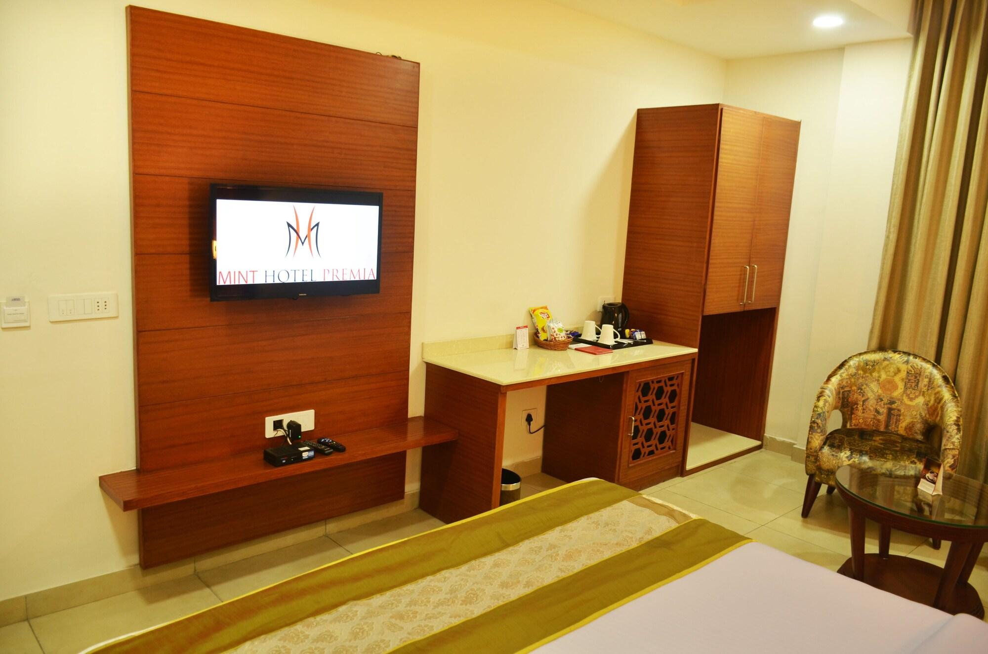 โรงแรมมินต์ พรีเมีย Zirakpur ภายนอก รูปภาพ