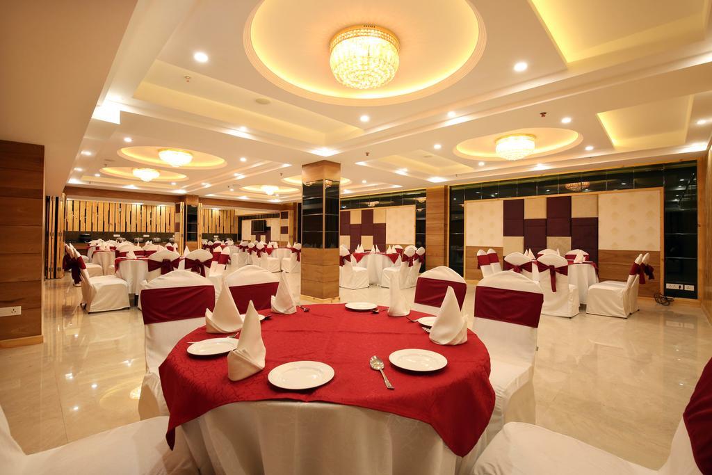 โรงแรมมินต์ พรีเมีย Zirakpur ภายนอก รูปภาพ